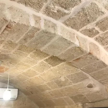 Il Vicoletto Di Grace Монополи